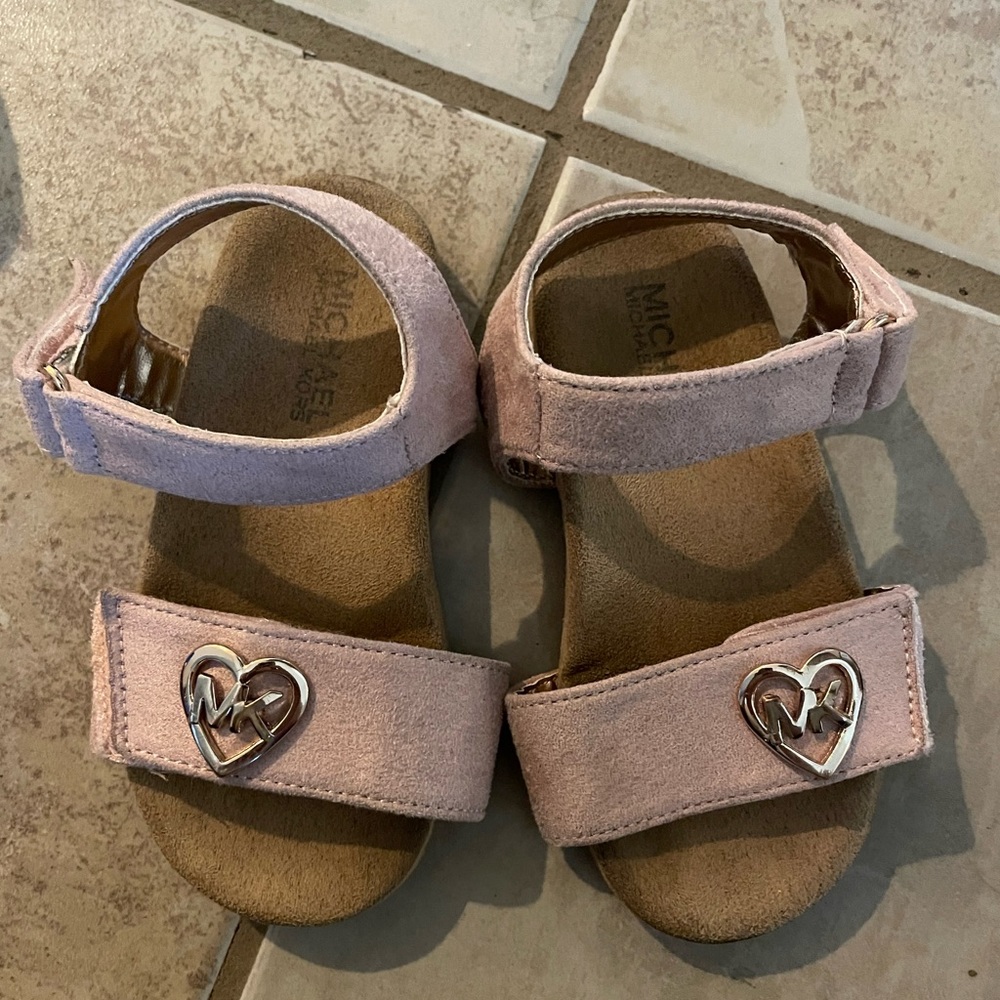 Blush pink Michael Kors sandals size 7 toddler girls, Velcro closure.